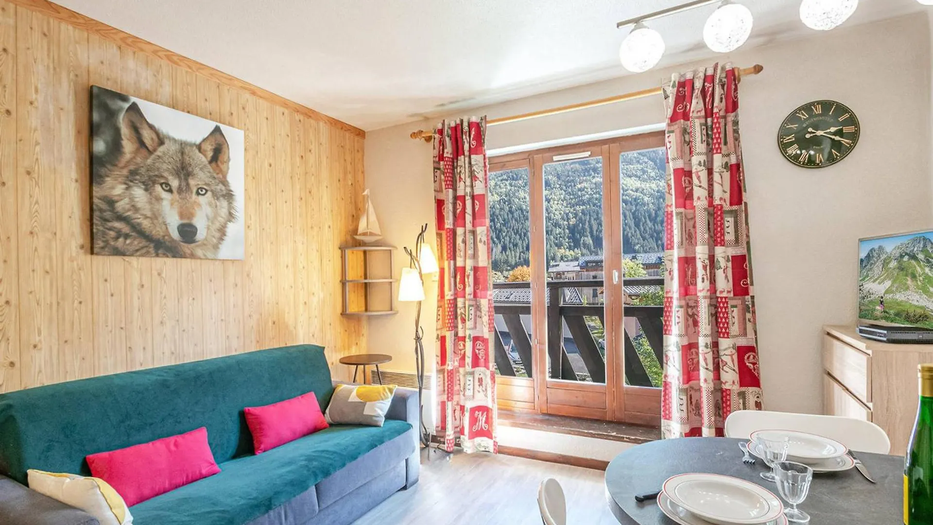 Chamonix : Studio Charmant, Balcon Vue Mont-Blanc, Parking, Wifi, Animaux Acceptes - Fr-1-343-221