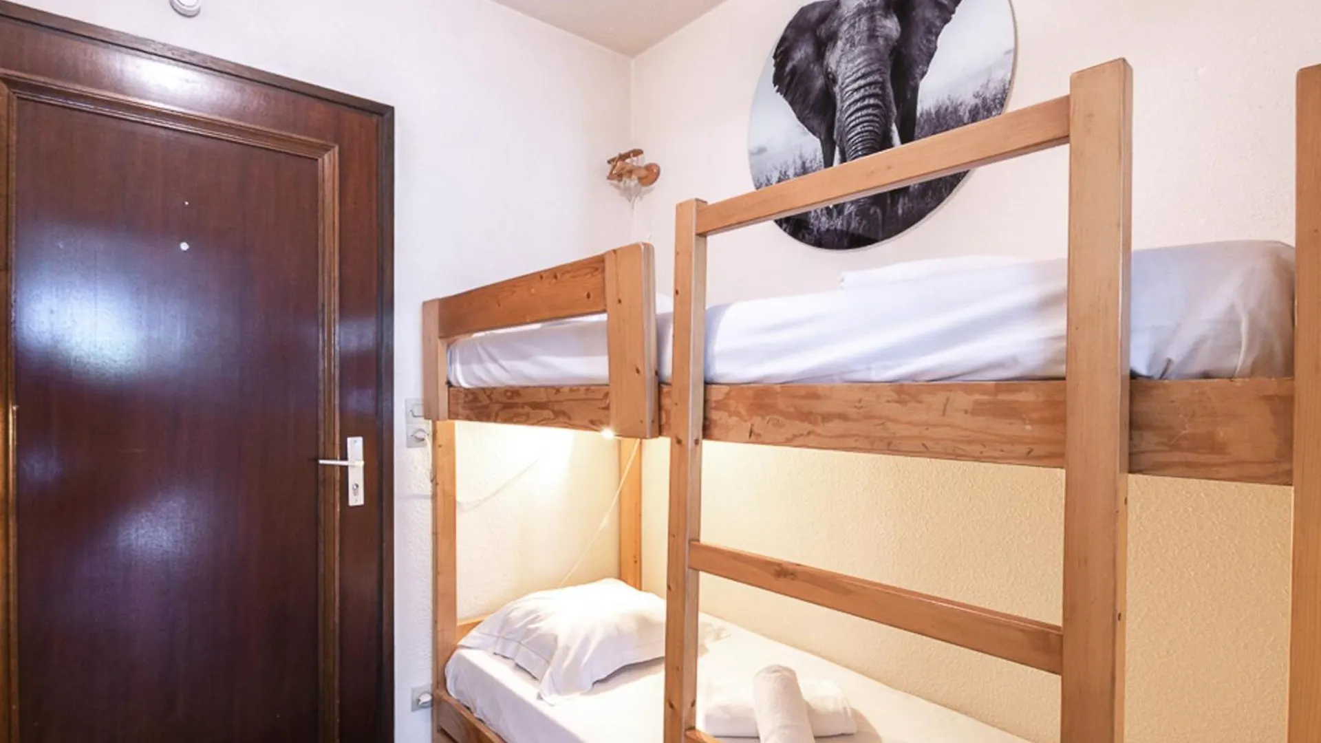 Apartment Chamonix : Studio Charmant, Balcon Vue Mont-Blanc, Parking, Wifi, Animaux Acceptes - Fr-1-343-221